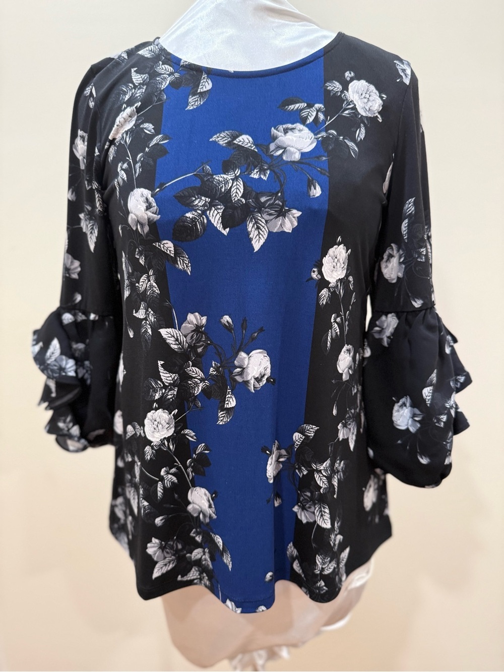 Alfani Black & Royal Blue Floral Ruffle-Sleeve Tunic (sz - small petite)